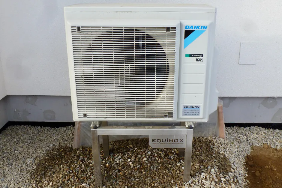 Tepelné čerpadlo vzduch voda Daikin Altherma 3 8kW s chladením rodinný dom Nemšová