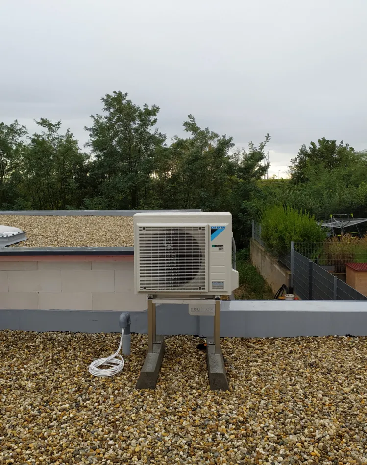 Tepelné čerpadlo vzduch voda Daikin Altherma 3 8kW s chladením rodinný dom Nickelsdorf
