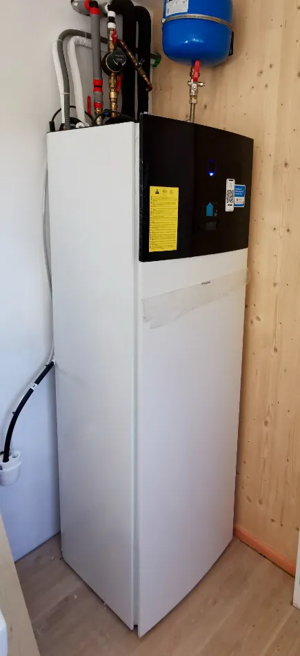 Tepelné čerpadlo vzduch voda Daikin Altherma 3 8kW s chladením rodinný dom Niedersulz