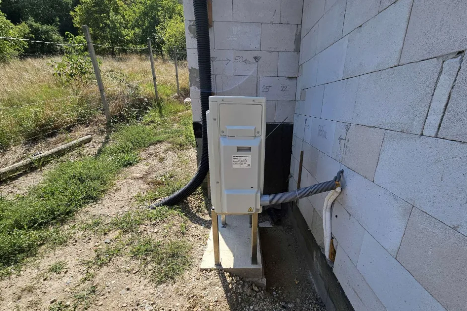 Tepelné čerpadlo vzduch voda Daikin Altherma 3 8kW s chladením rodinný dom Nová Baňa