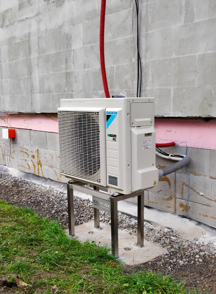 Tepelné čerpadlo vzduch voda Daikin Altherma 3 8kW s chladením rodinný dom Nová Baňa