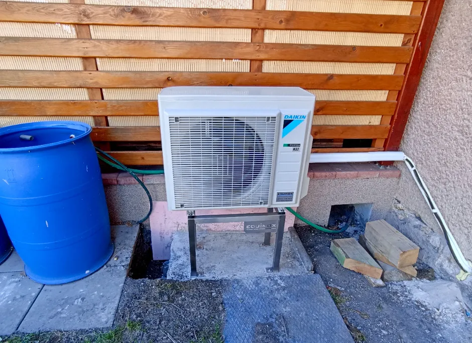 Tepelné čerpadlo vzduch voda Daikin Altherma 3 8kW s chladením rodinný dom Pitelová