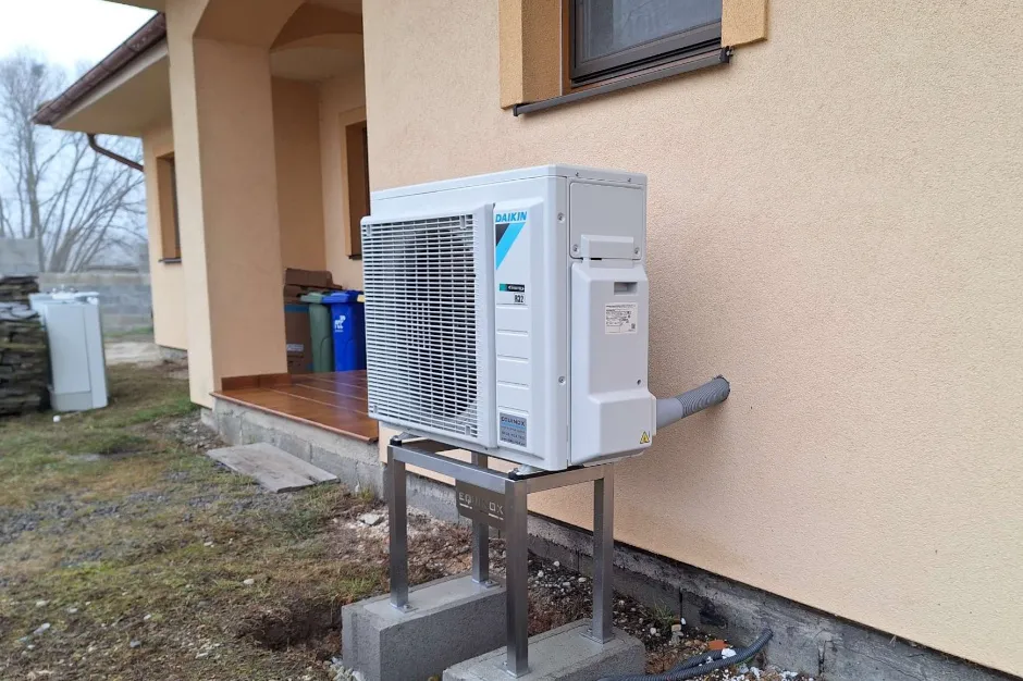 Tepelné čerpadlo vzduch voda Daikin Altherma 3 8kW s chladením rodinný dom Sása