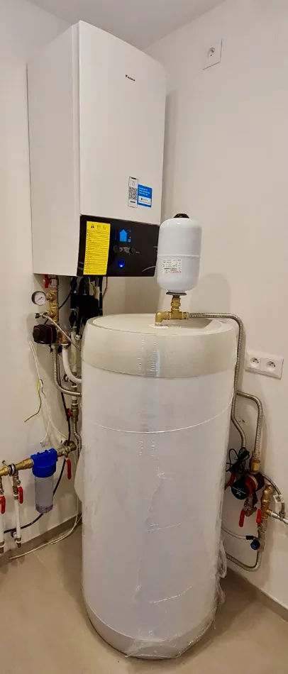 Tepelné čerpadlo vzduch voda Daikin Altherma 3 8kW s chladením rodinný dom Slepčany