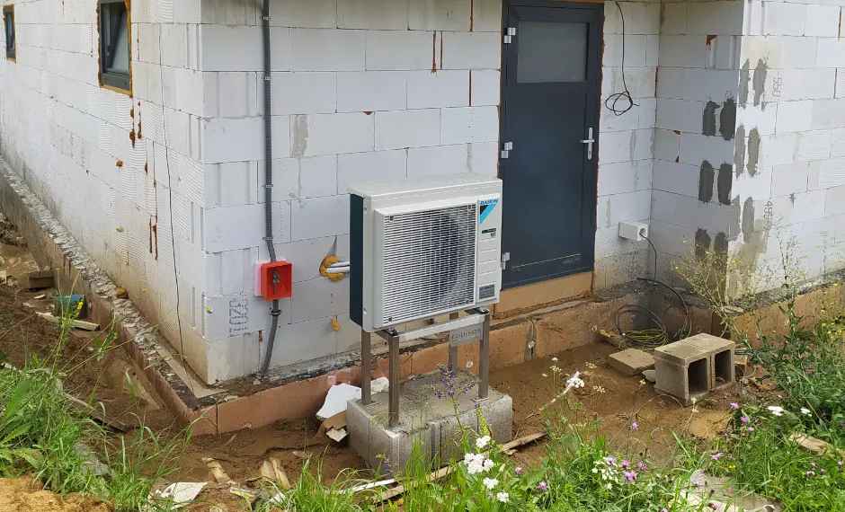 Tepelné čerpadlo vzduch voda Daikin Altherma 3 8kW s chladením rodinný dom Slovenská Ľupča