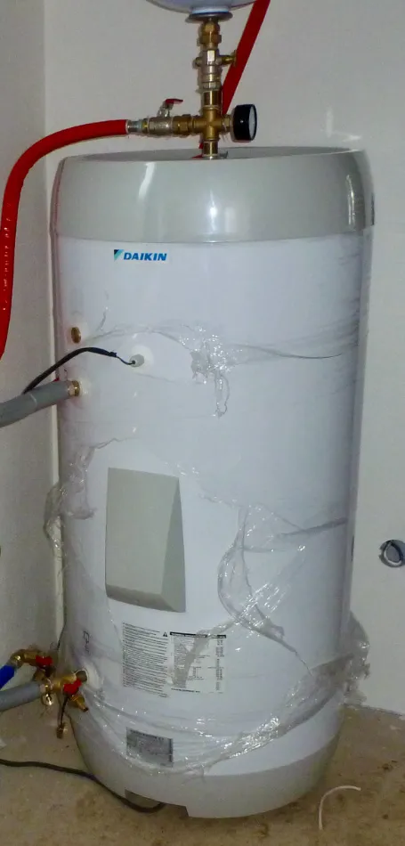 Tepelné čerpadlo vzduch voda Daikin Altherma 3 8kW s chladením rodinný dom Stará Turá