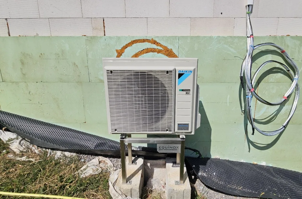 Tepelné čerpadlo vzduch voda Daikin Altherma 3 8kW s chladením rodinný dom Stožok