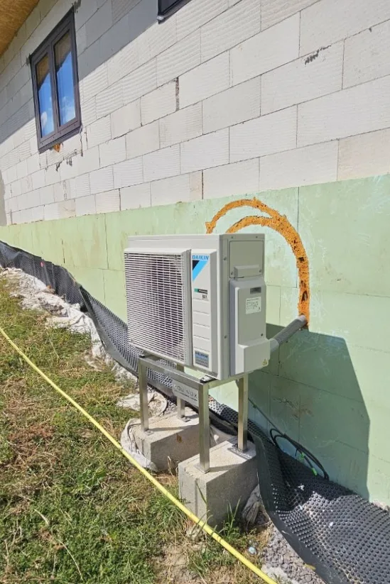 Tepelné čerpadlo vzduch voda Daikin Altherma 3 8kW s chladením rodinný dom Stožok