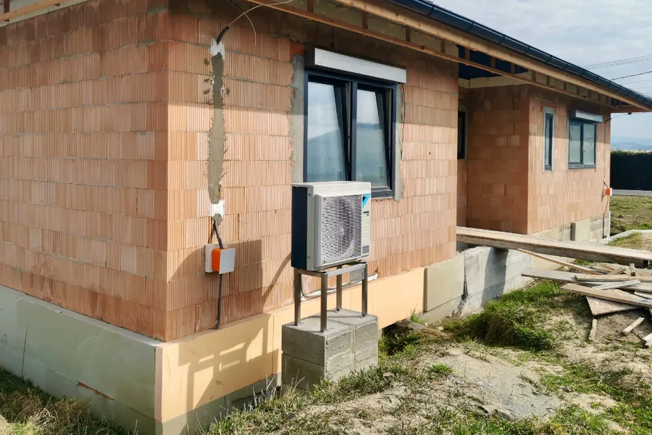 Tepelné čerpadlo vzduch voda Daikin Altherma 3 8kW s chladením rodinný dom Stožok