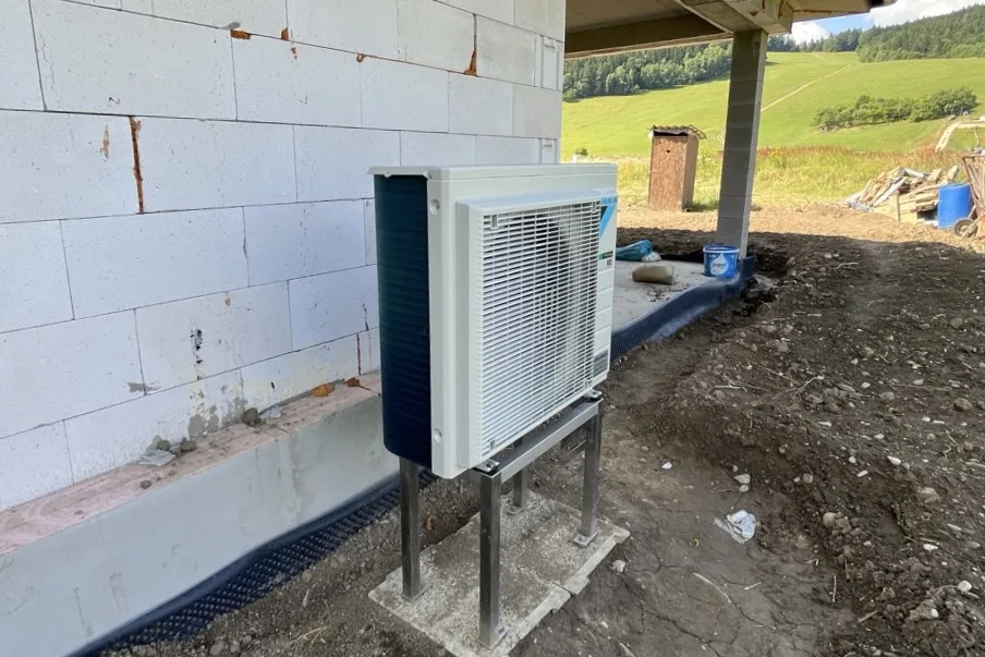 Tepelné čerpadlo vzduch voda Daikin Altherma 3 8kW s chladením rodinný dom Stupné