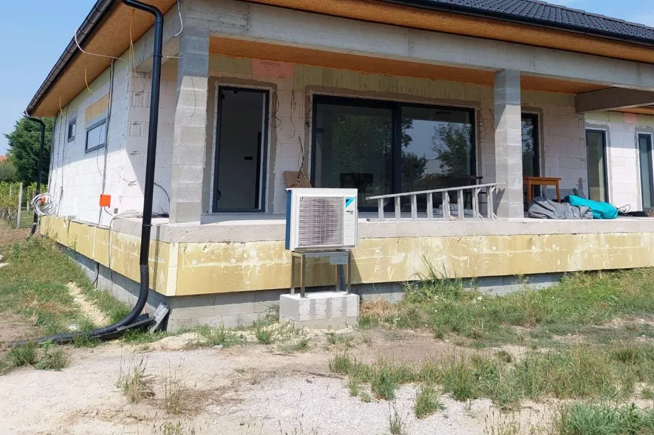 Tepelné čerpadlo vzduch voda Daikin Altherma 3 8kW s chladením rodinný dom Trstín