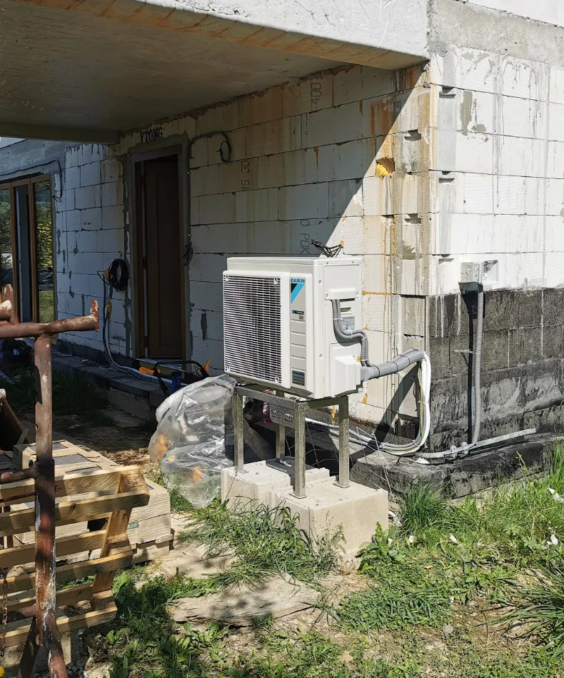Tepelné čerpadlo vzduch voda Daikin Altherma 3 8kW s chladením rodinný dom Trubín