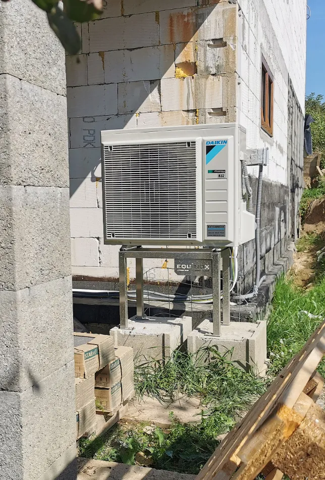 Tepelné čerpadlo vzduch voda Daikin Altherma 3 8kW s chladením rodinný dom Trubín