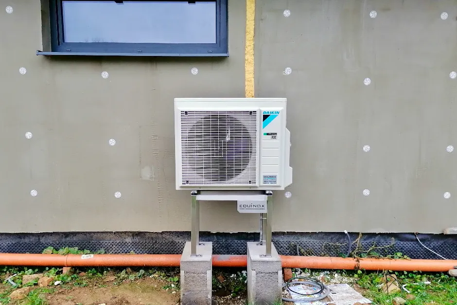 Tepelné čerpadlo vzduch voda Daikin Altherma 3 8kW s chladením rodinný dom Uhorské