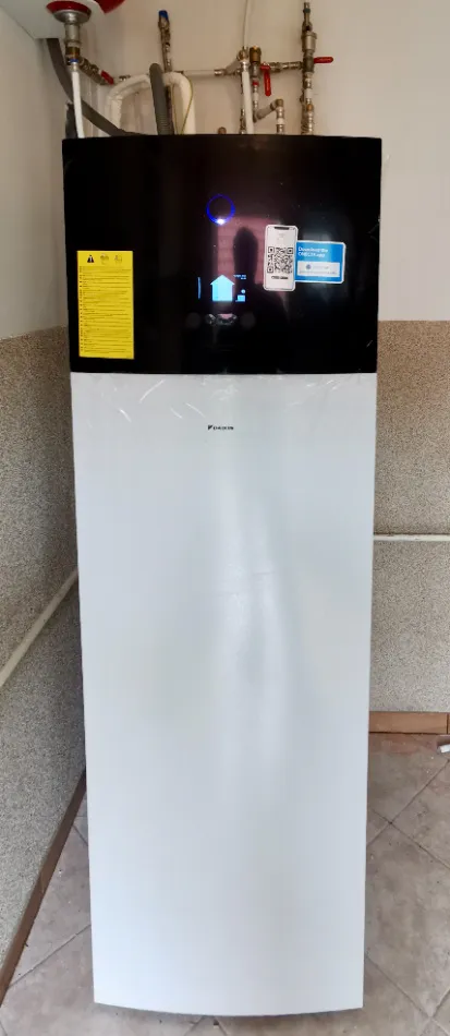 Tepelné čerpadlo vzduch voda Daikin Altherma 3 8kW s chladením rodinný dom Vrakúň
