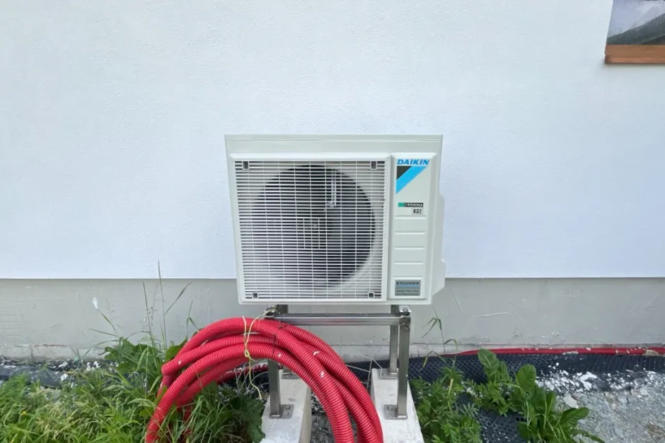 Tepelné čerpadlo vzduch voda Daikin Altherma 3 8kW s chladením rodinný dom Zaškov