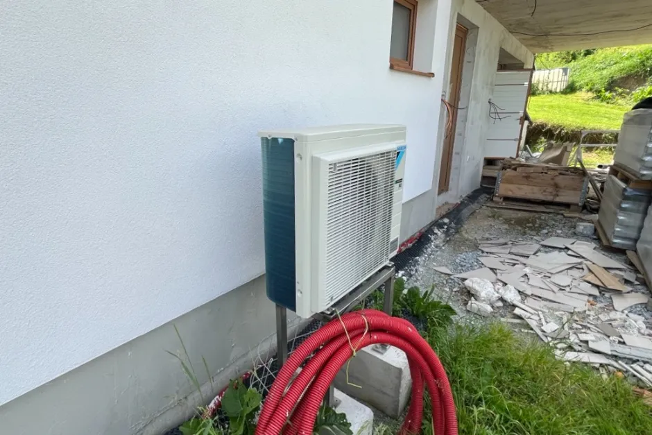Tepelné čerpadlo vzduch voda Daikin Altherma 3 8kW s chladením rodinný dom Zaškov