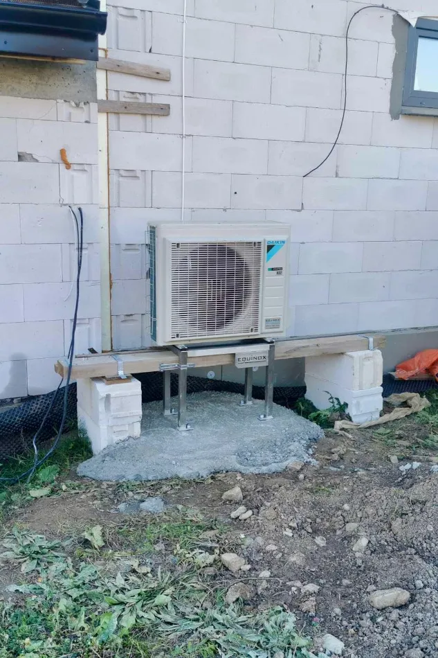 Tepelné čerpadlo vzduch voda Daikin Altherma 3 8kW s chladením rodinný dom Zlaté