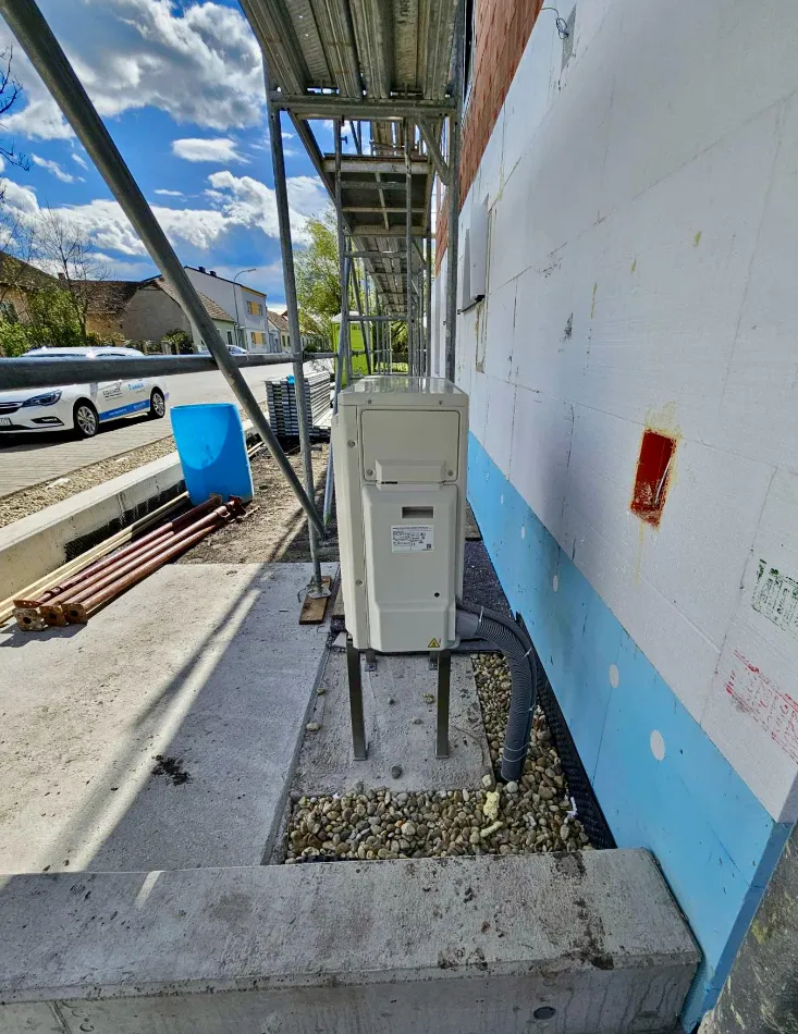 Tepelné čerpadlo vzduch voda Daikin Altherma 3 8kW s chladením rodinný dom Zurndorf