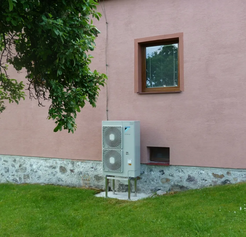 Tepelné čerpadlo vzduch voda Daikin Altherma HT vysokoteplotné 11kW rod. dom Horná Štubňa