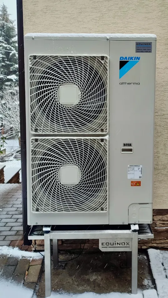 Tepelné čerpadlo vzduch voda Daikin Altherma HT vysokoteplotné 11kW rod. dom Horné Pršany