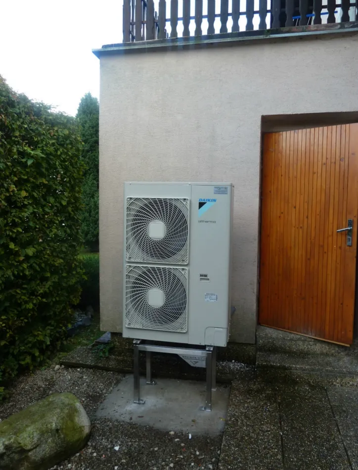 Tepelné čerpadlo vzduch voda Daikin Altherma HT vysokoteplotné 11kW rod. dom Liptovský Ján