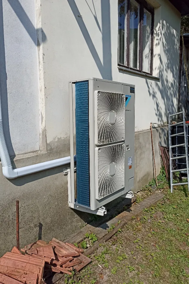 Tepelné čerpadlo vzduch voda Daikin Altherma HT vysokoteplotné 11kW rod. dom Nová Bošáca