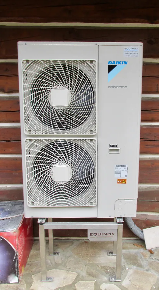 Tepelné čerpadlo vzduch voda Daikin Altherma HT vysokoteplotné 11kW rod. dom Nová Bošáca