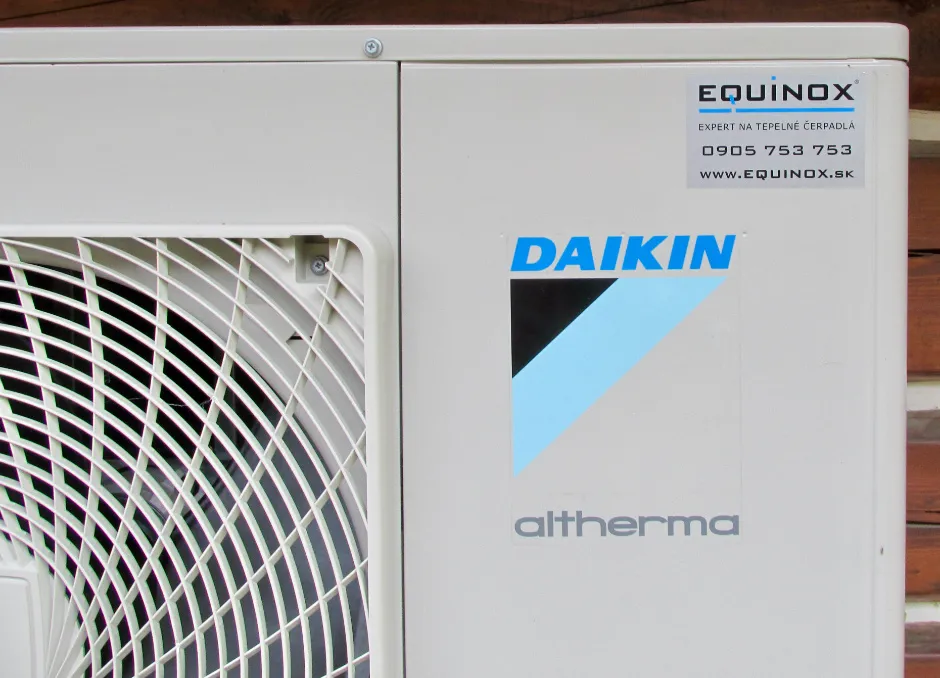 Tepelné čerpadlo vzduch voda Daikin Altherma HT vysokoteplotné 11kW rod. dom Nová Bošáca