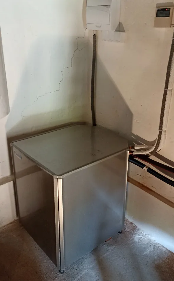Tepelné čerpadlo vzduch voda Daikin Altherma HT vysokoteplotné 11kW rod. dom Nová Bošáca