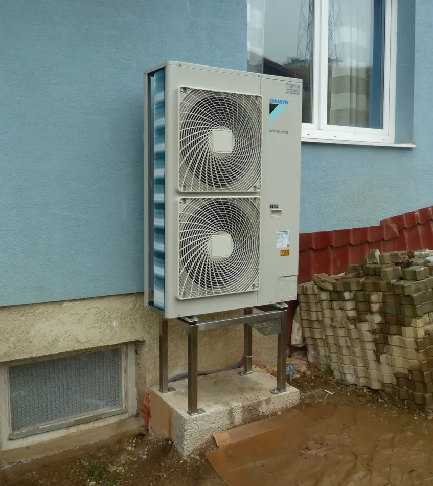 Tepelné čerpadlo vzduch voda Daikin Altherma HT vysokoteplotné 11kW rod. dom Pod Stráňou
