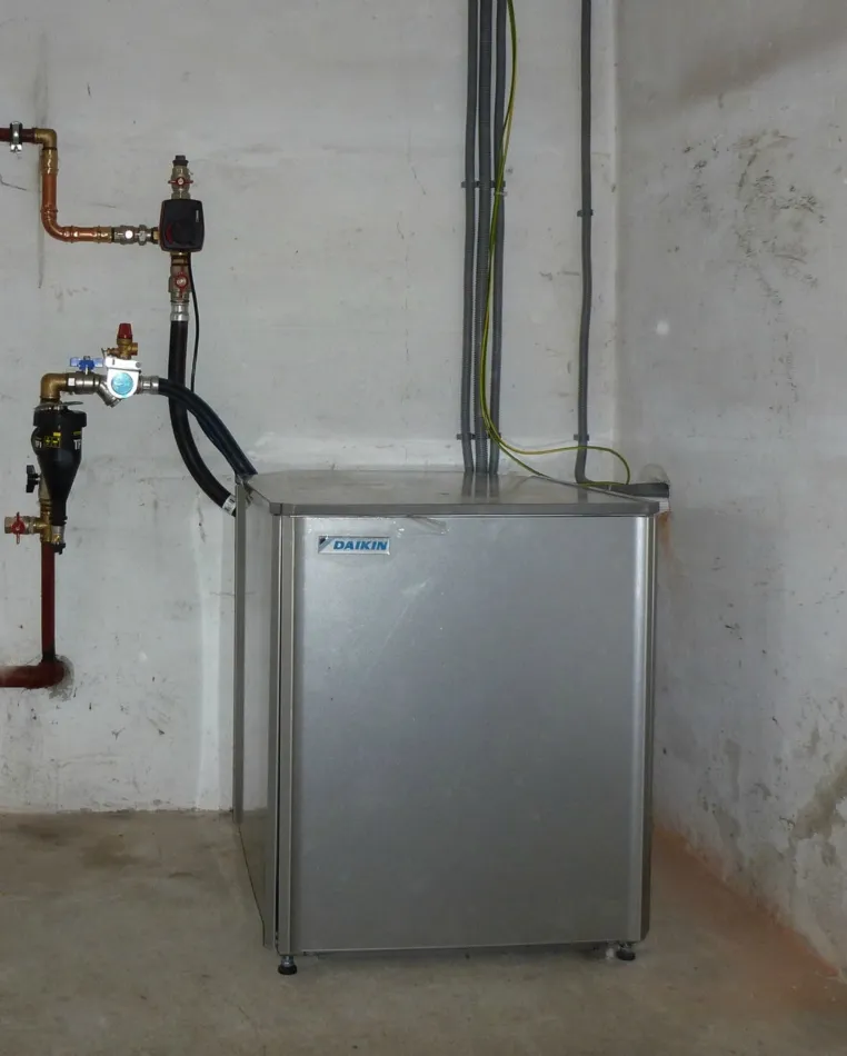Tepelné čerpadlo vzduch voda Daikin Altherma HT vysokoteplotné 11kW rodinný dom Detva