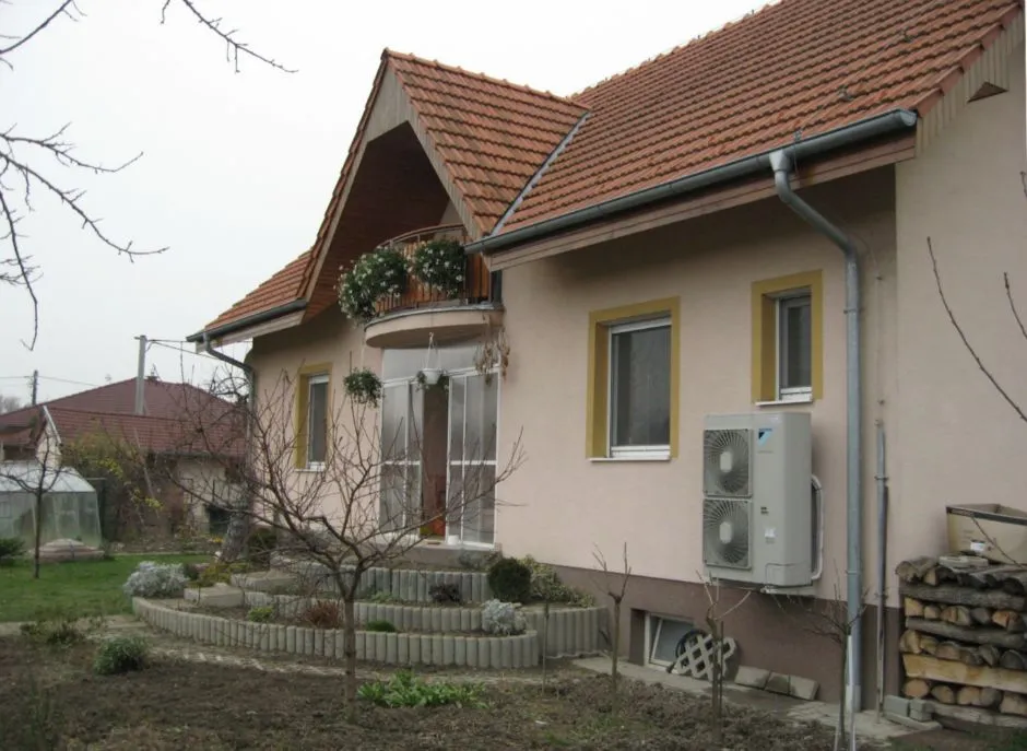 Tepelné čerpadlo vzduch voda Daikin Altherma HT 11kW rodinný dom Dobrohošť
