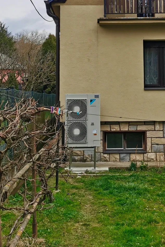 Tepelné čerpadlo vzduch voda Daikin Altherma HT vysokoteplotné 11kW rodinný dom Podkylava