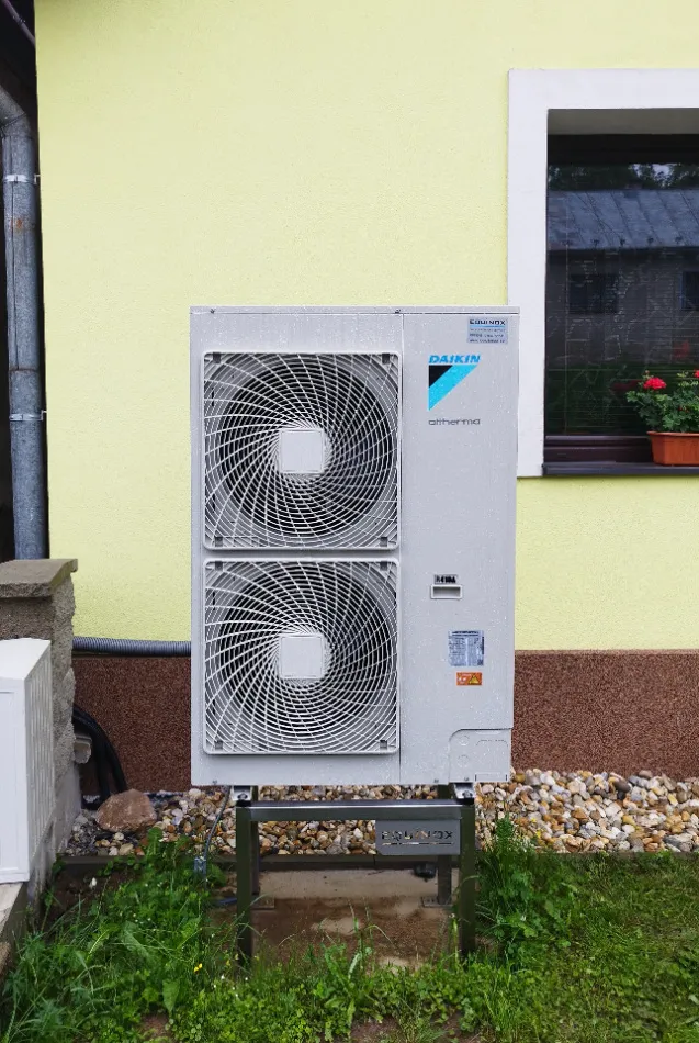 Tepelné čerpadlo vzduch voda Daikin Altherma HT vysokoteplotné 11kW rodinný dom Poniky