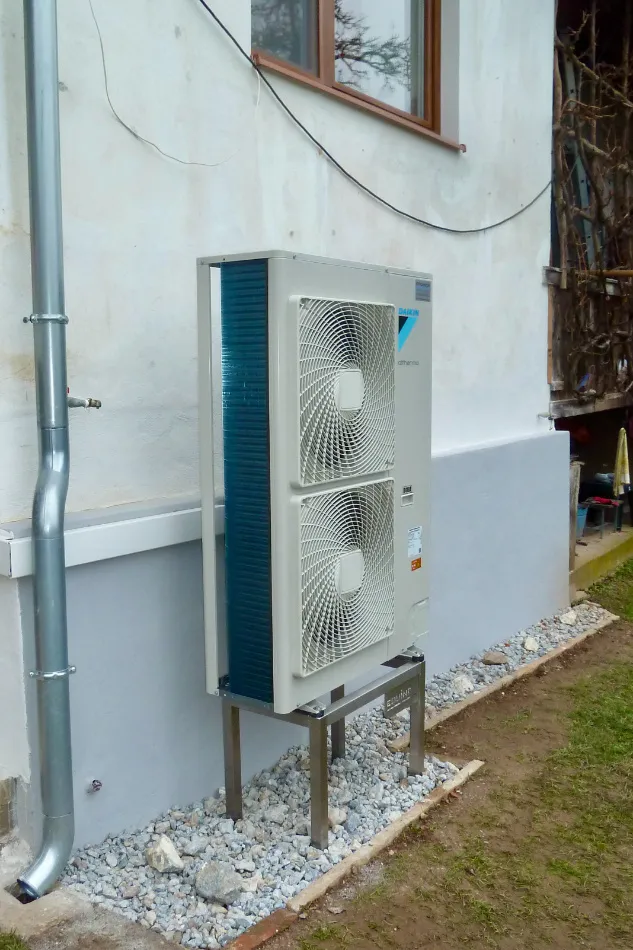 Tepelné čerpadlo vzduch voda Daikin Altherma HT vysokoteplotné 11kW rodinný dom Rákoš