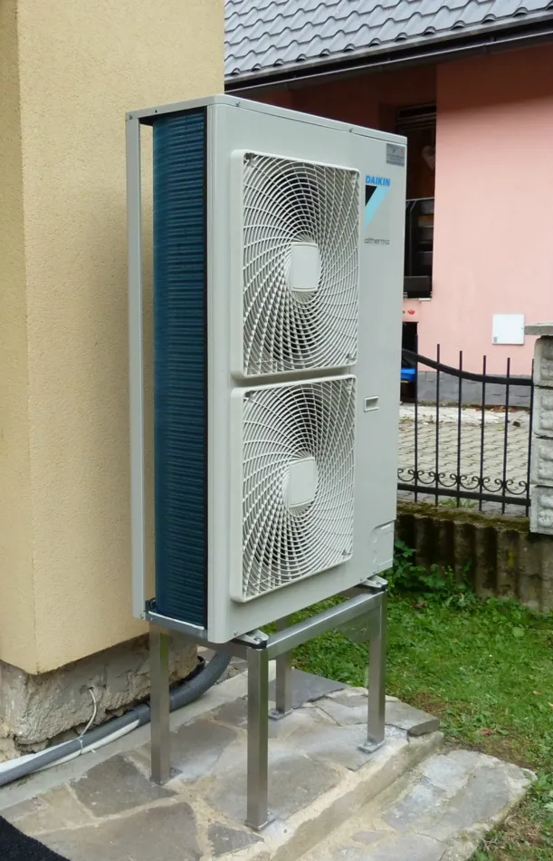 Tepelné čerpadlo vzduch voda Daikin Altherma HT vysokoteplotné 11kW rodinný dom Tajov