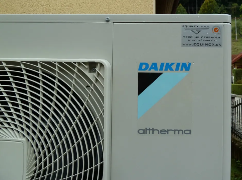 Tepelné čerpadlo vzduch voda Daikin Altherma HT vysokoteplotné 11kW rodinný dom Tajov
