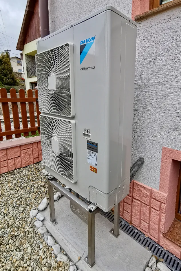 Tepelné čerpadlo vzduch voda Daikin Altherma HT vysokoteplotné 11kW rodinný dom Tvrdošín