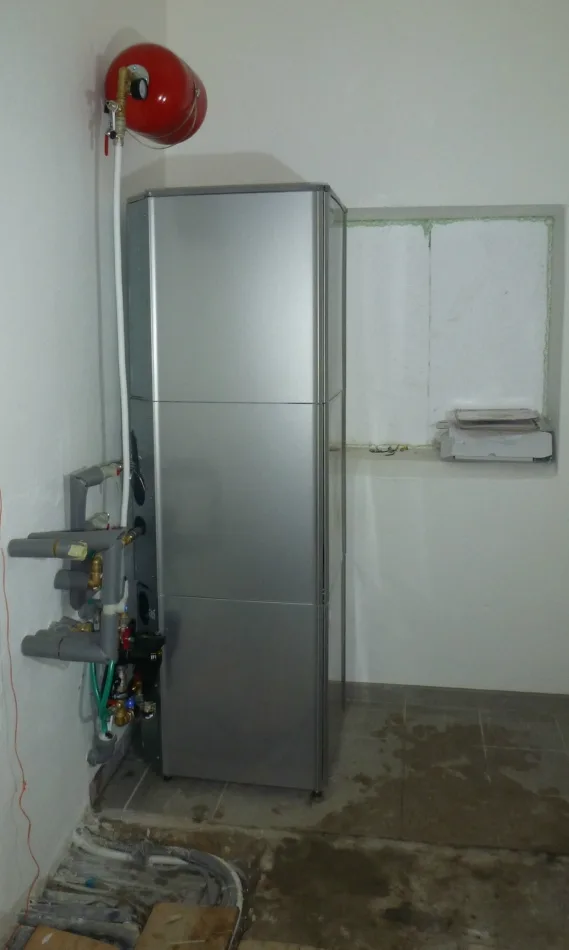 Tepelné čerpadlo vzduch voda Daikin Altherma HT vysokoteplotné 14kW komerčný objekt Kriváň