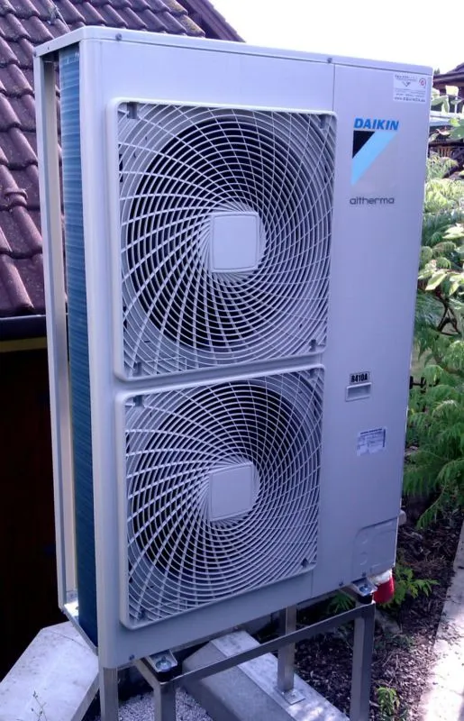 Tepelné čerpadlo vzduch voda Daikin Altherma HT 14kW rodinný dom Lukavica