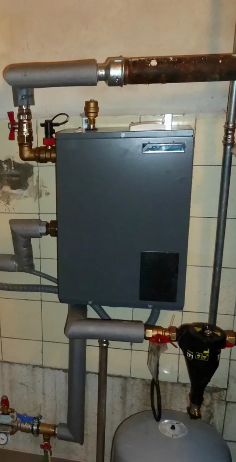 Tepelné čerpadlo vzduch voda Daikin Altherma HT 14kW rodinný dom Poniky