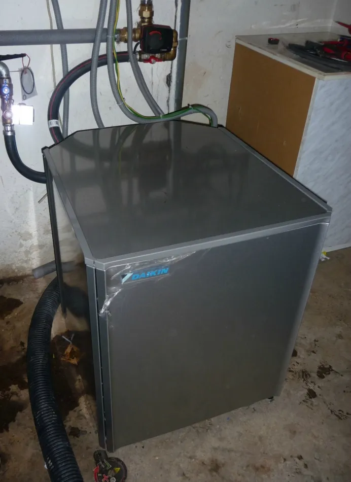 Tepelné čerpadlo vzduch voda Daikin Altherma HT 14kW rodinný dom Prenčov