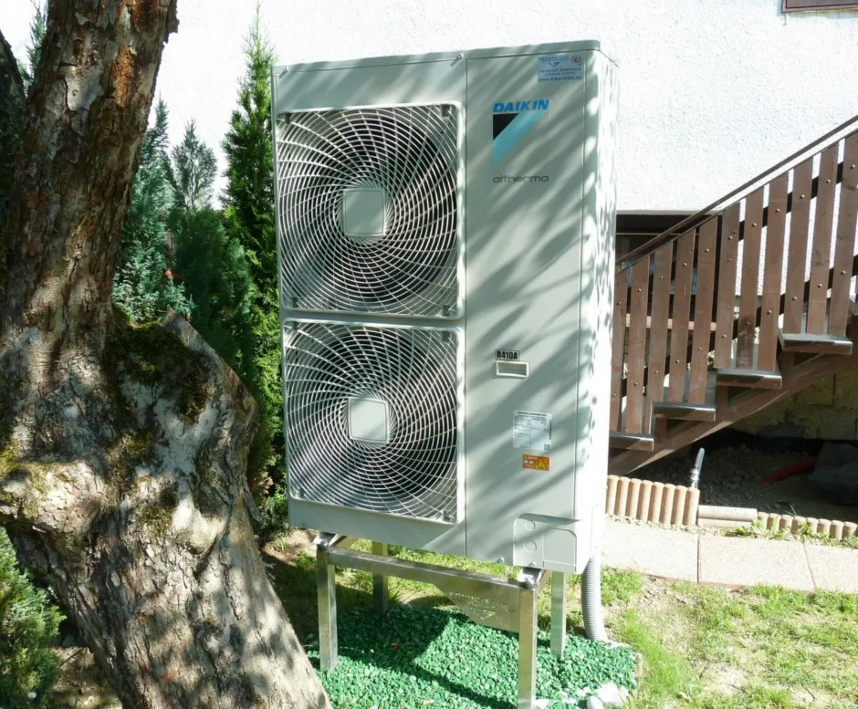 Tepelné čerpadlo vzduch voda Daikin Altherma HT vysokoteplotné 14kW rodinný dom Udiča