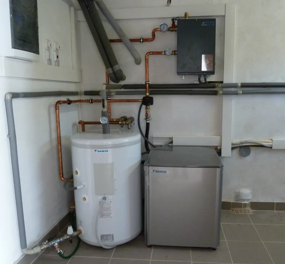 Tepelné čerpadlo vzduch voda Daikin Altherma HT vysokoteplotné 14kW rodinný dom Udiča