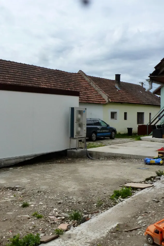 Tepelné čerpadlo vzduch voda Daikin Altherma HT vysokoteplotné 14kW rodinný dom Žiar