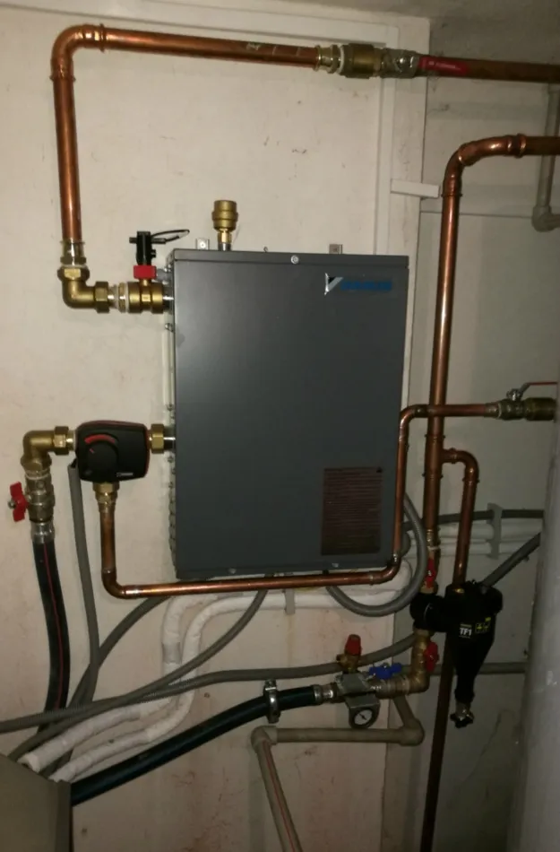 Tepelné čerpadlo vzduch voda Daikin Altherma HT vysokoteplotné 16kW rodinný dom Vyhne