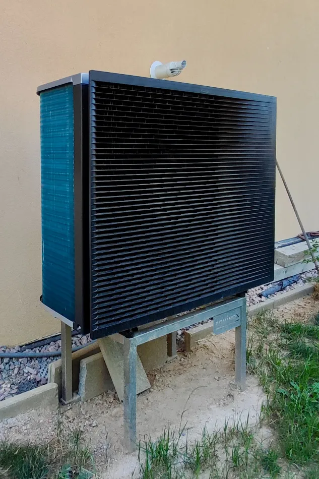 Tepelné čerpadlo vzduch voda Daikin Altherma HT3 vysokoteplotné 14kW rodinný dom Badín