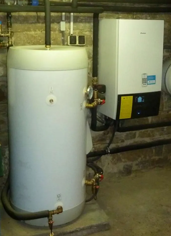 Tepelné čerpadlo vzduch voda Daikin Altherma HT3 vysokoteplotné 14kW rodinný dom Brestovce