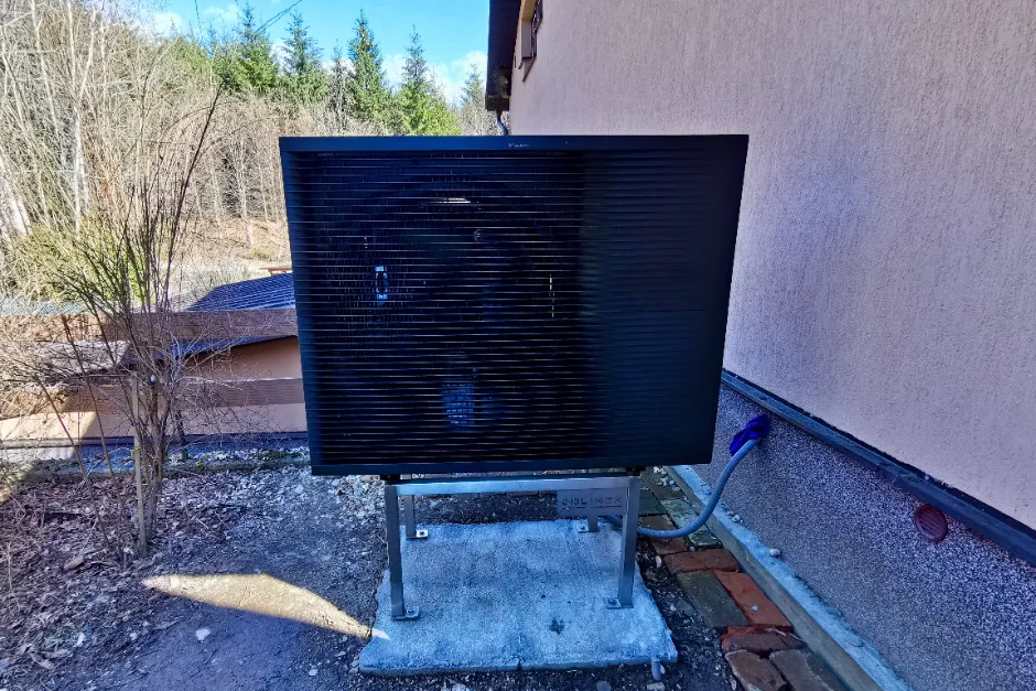 Tepelné čerpadlo vzduch voda Daikin Altherma HT3 vysokoteplotné 14kW rodinný dom Brezno